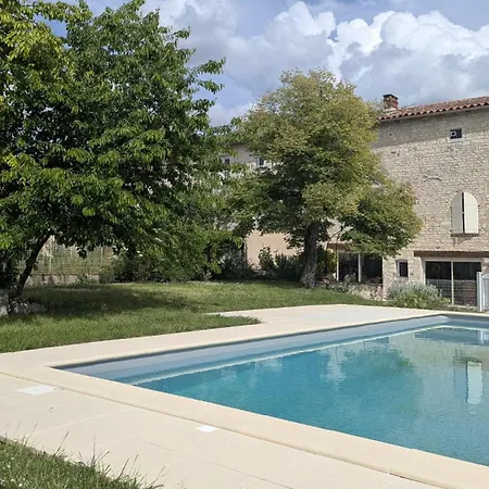 Pansiyon Grande Avec Piscine