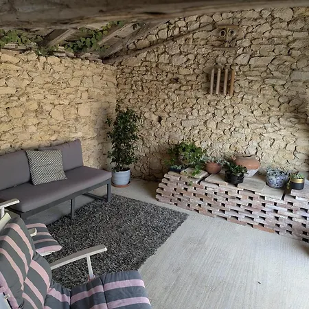 Grande Avec Piscine Pansiyon